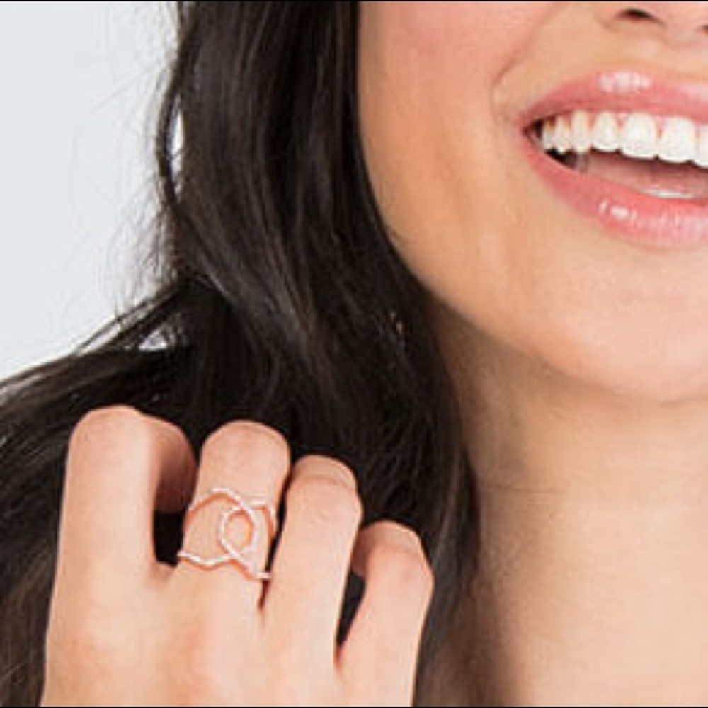 Ravishing Ring (size 10) - Picture 3 of 4